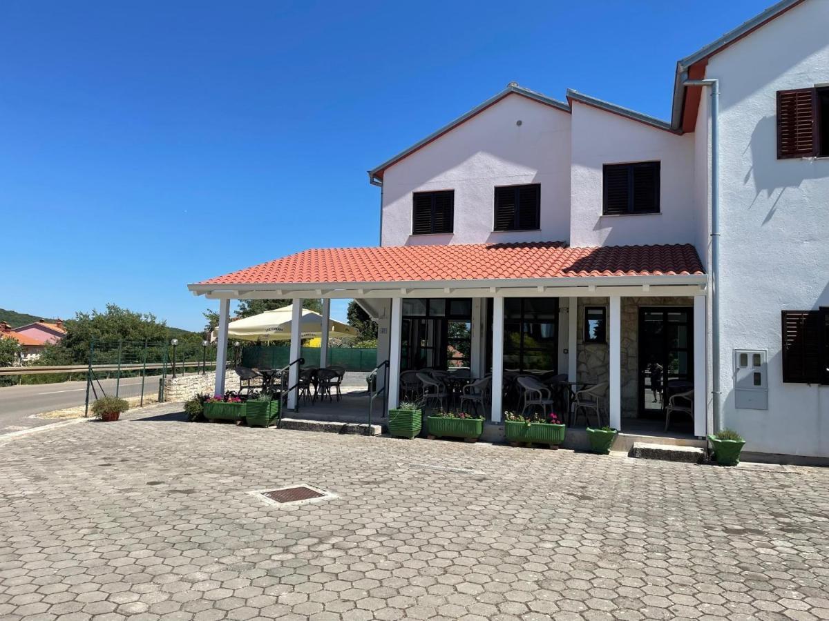 Ladonja Bb Rooms, Family Run Bed & Breakfast Rovinjsko Selo Ngoại thất bức ảnh