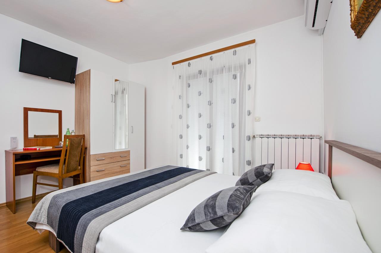 Ladonja Bb Rooms, Family Run Bed & Breakfast Rovinjsko Selo Ngoại thất bức ảnh