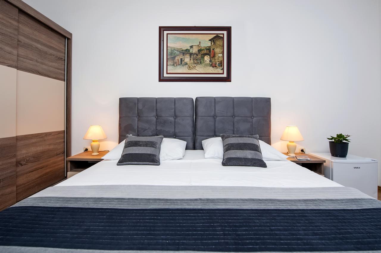 Ladonja Bb Rooms, Family Run Bed & Breakfast Rovinjsko Selo Ngoại thất bức ảnh